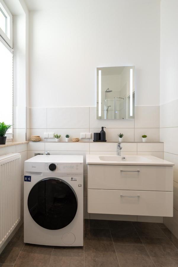 Maremar - Design Apartment - Luxus Boxspringbett - Zentral - Kueche - Arbeitsplatz - Highspeed Wlan Гера Екстер'єр фото