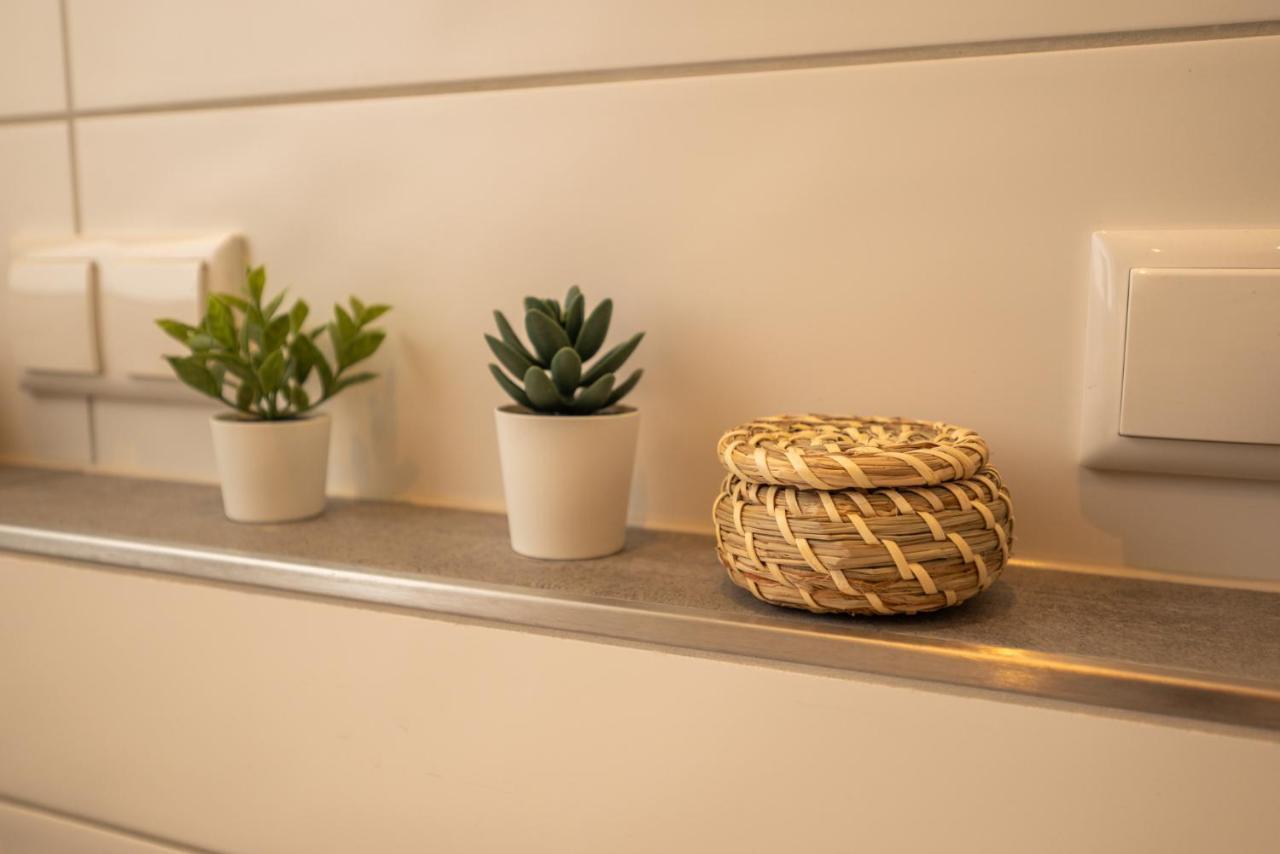 Maremar - Design Apartment - Luxus Boxspringbett - Zentral - Kueche - Arbeitsplatz - Highspeed Wlan Гера Екстер'єр фото