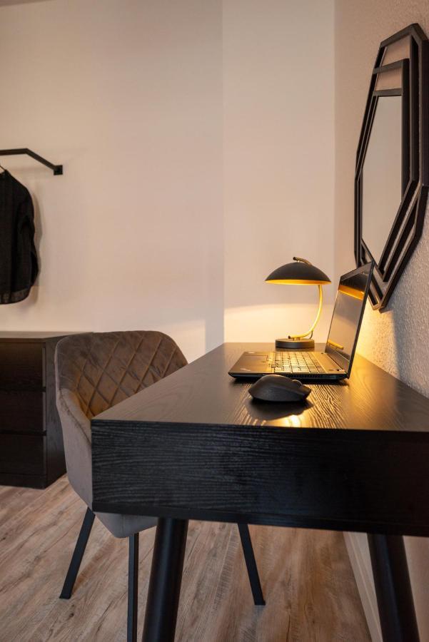 Maremar - Design Apartment - Luxus Boxspringbett - Zentral - Kueche - Arbeitsplatz - Highspeed Wlan Гера Екстер'єр фото